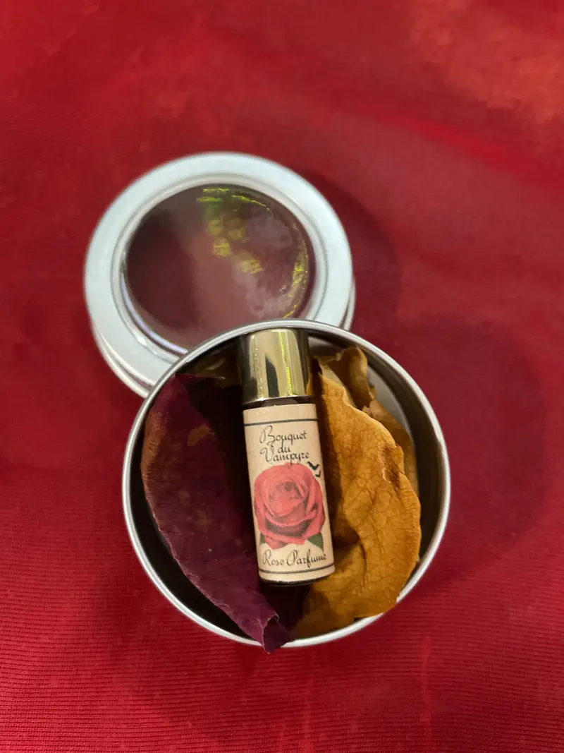 Bouquet du Vampyre Rose Perfume & Curated Gift Sets