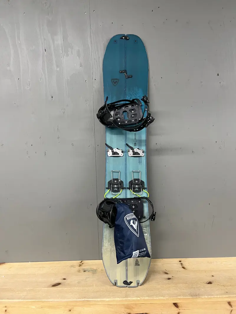 Escaper Splitboard Demo 149 cm with Voilé Bindings and Climbing Skins