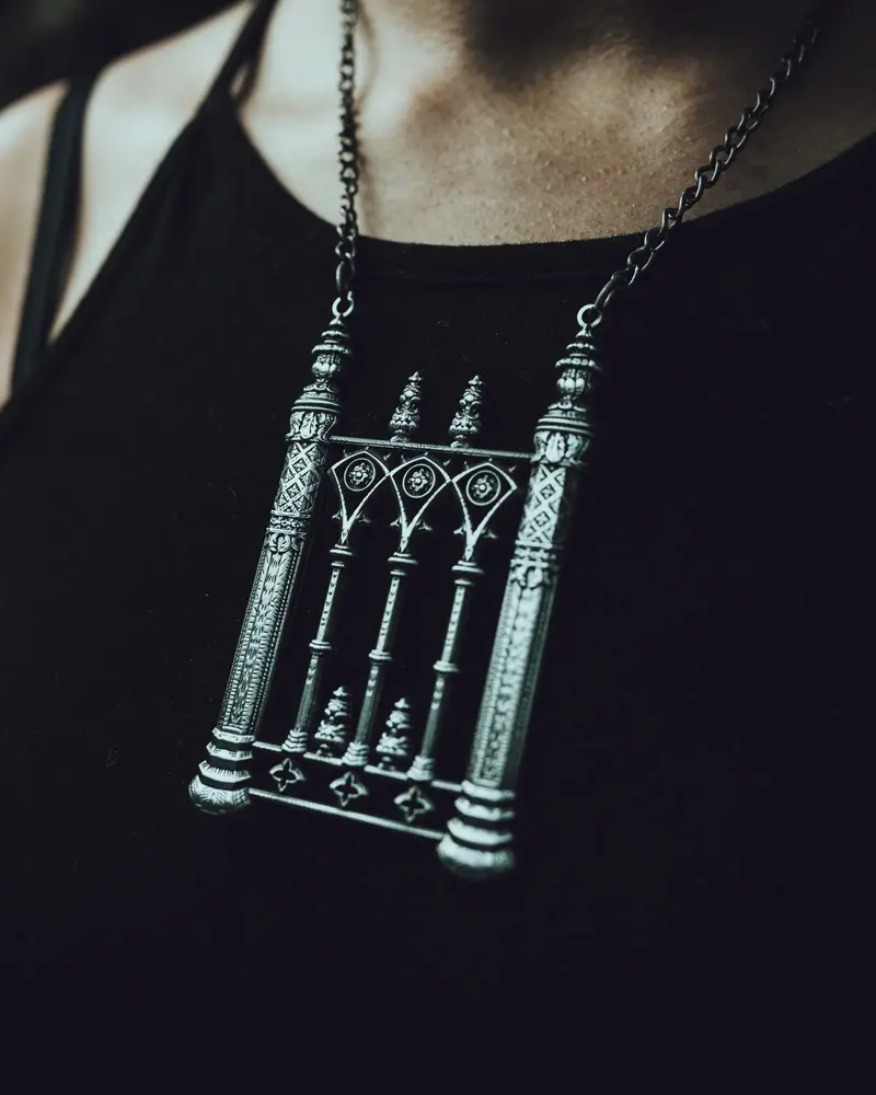 Hollywood Cemetery Memorial Necklace – Historic Richmond Landmark Jewelry