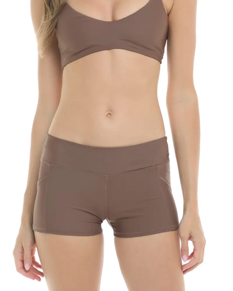 Smoothies Rider Cross-Over Short in Latte Beige