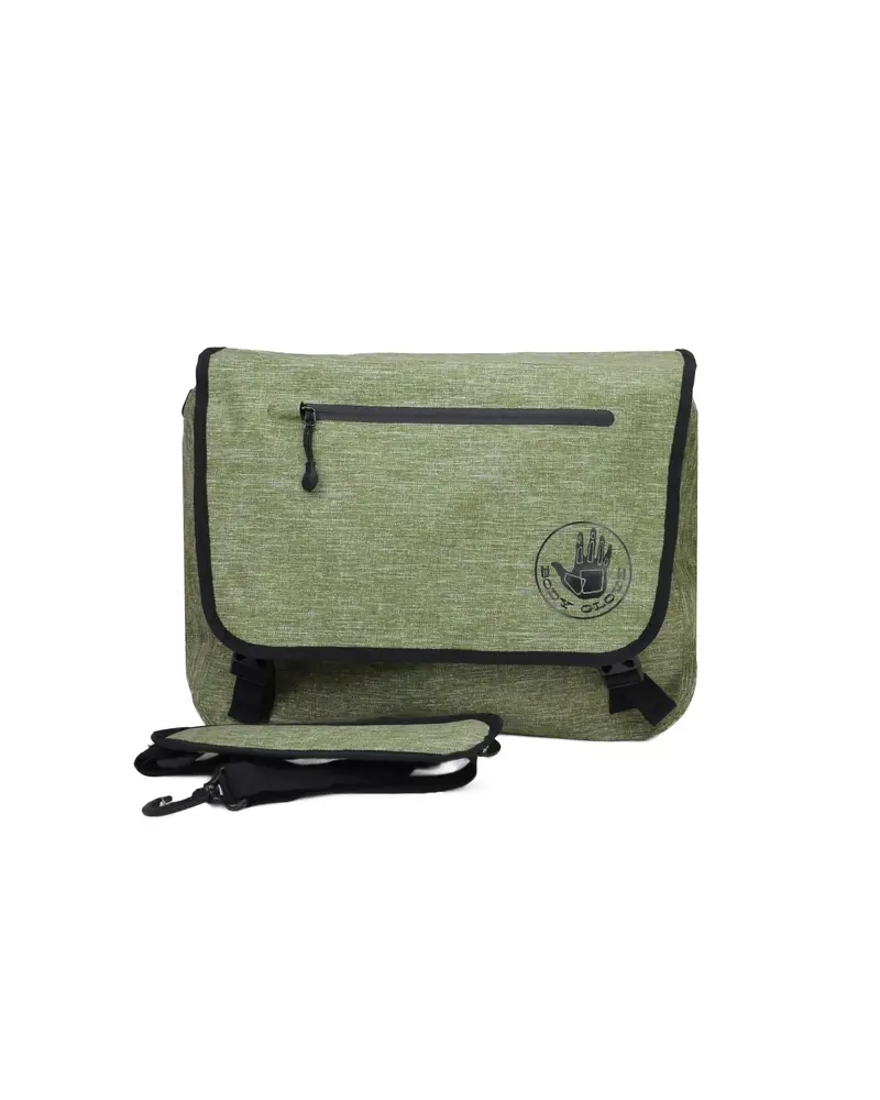 Terramar Waterproof Crossbody Messenger Bag – Forest Green